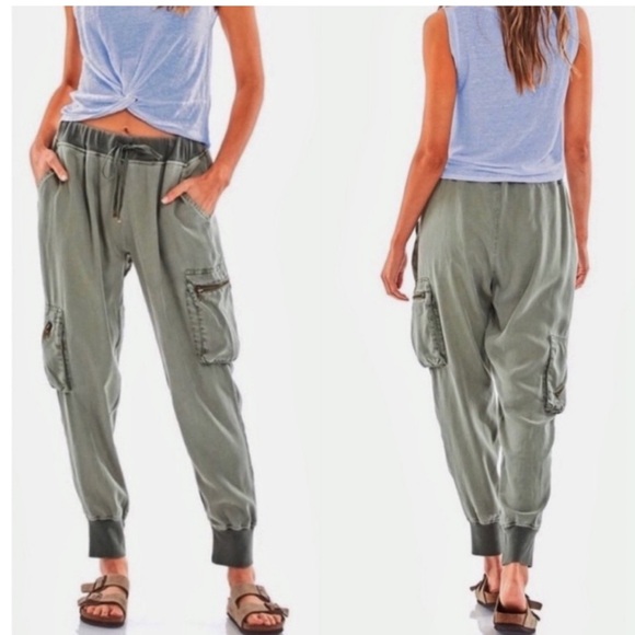 YOUNG, FABULOUS & BROKE Olive Green Cargo Jogger Pants - Picture 1 of 14